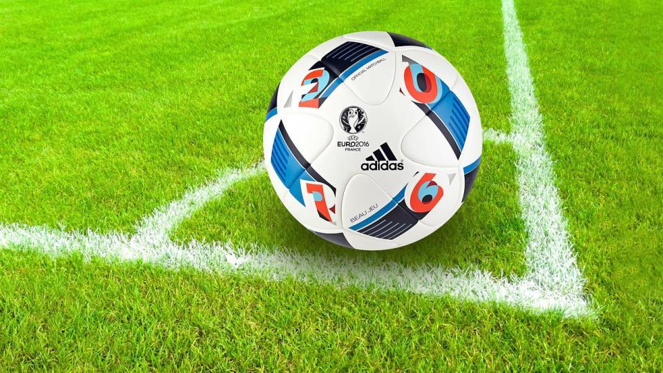 Fußball